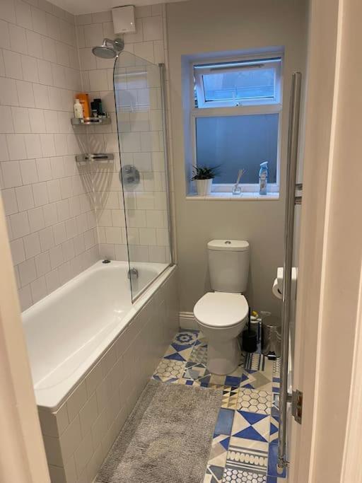 Lovely 2 Bedroom Ground Floor Flat With Garden. London Exterior photo