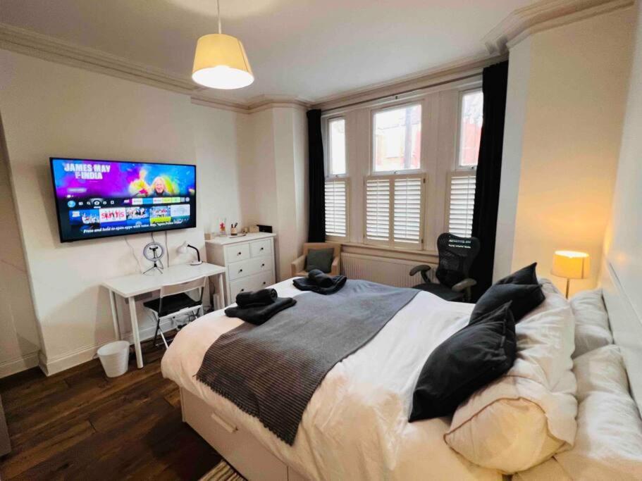 Lovely 2 Bedroom Ground Floor Flat With Garden. London Exterior photo